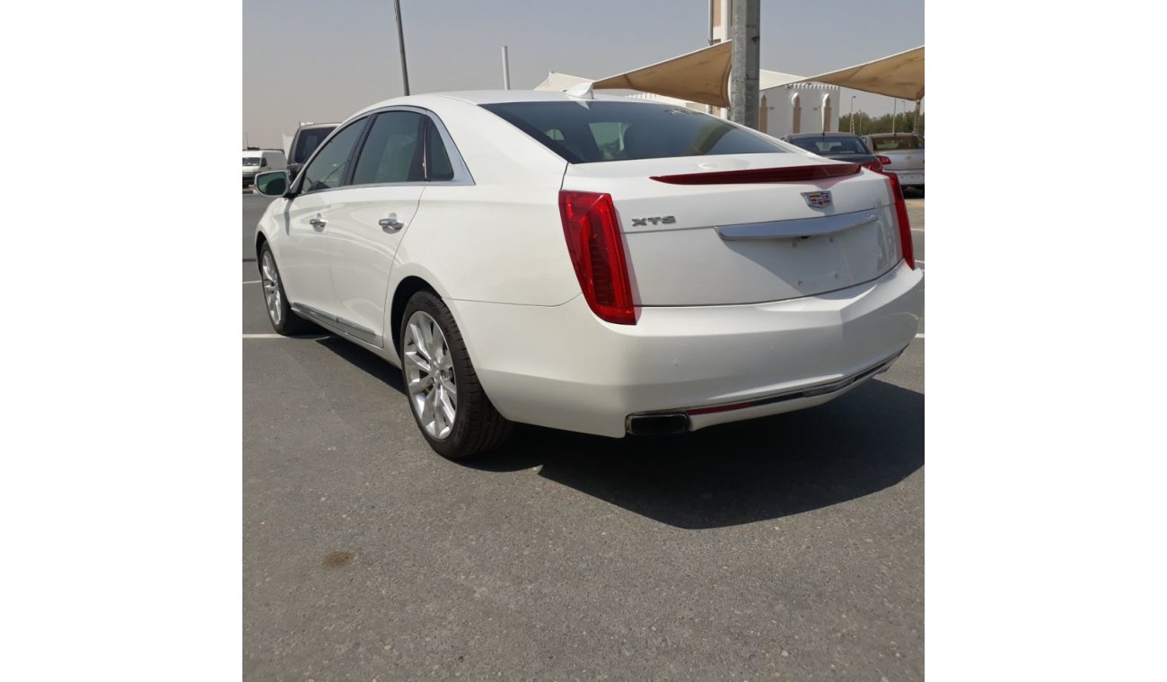 Cadillac XTS