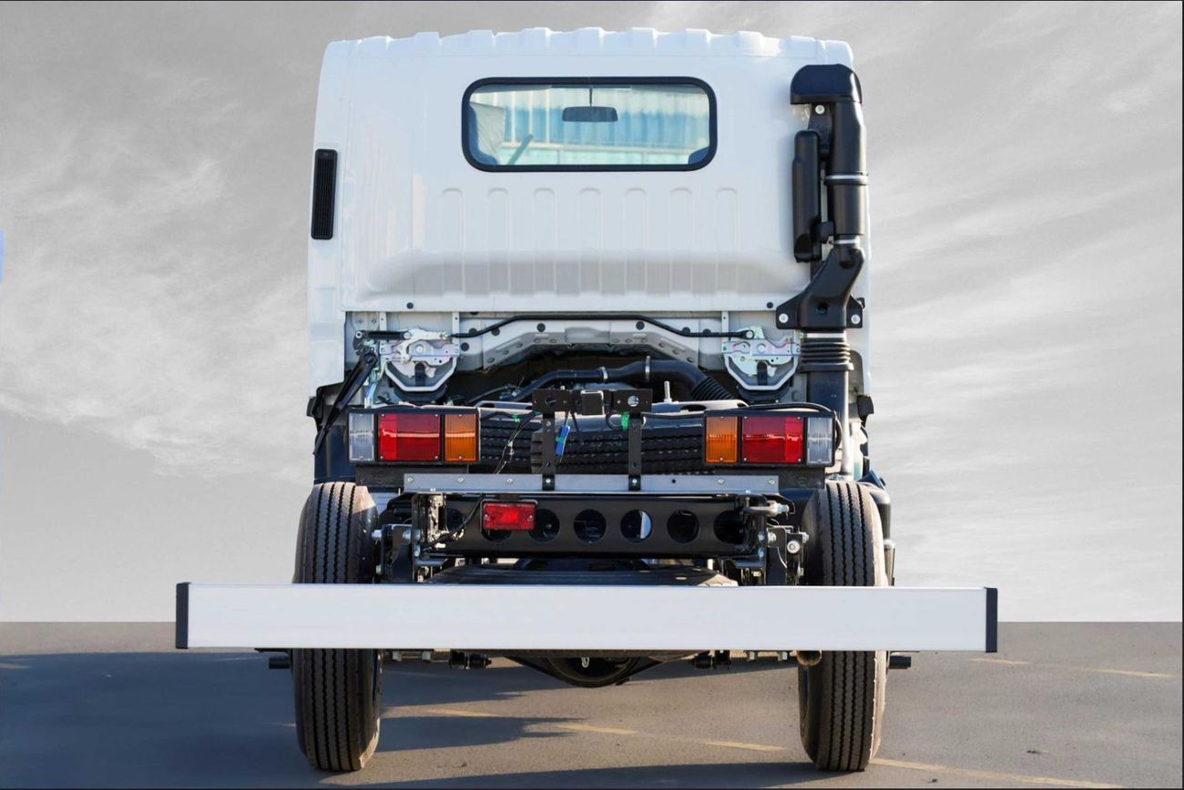 Isuzu NPR 4.6 L 6.5 T Chassis Cab