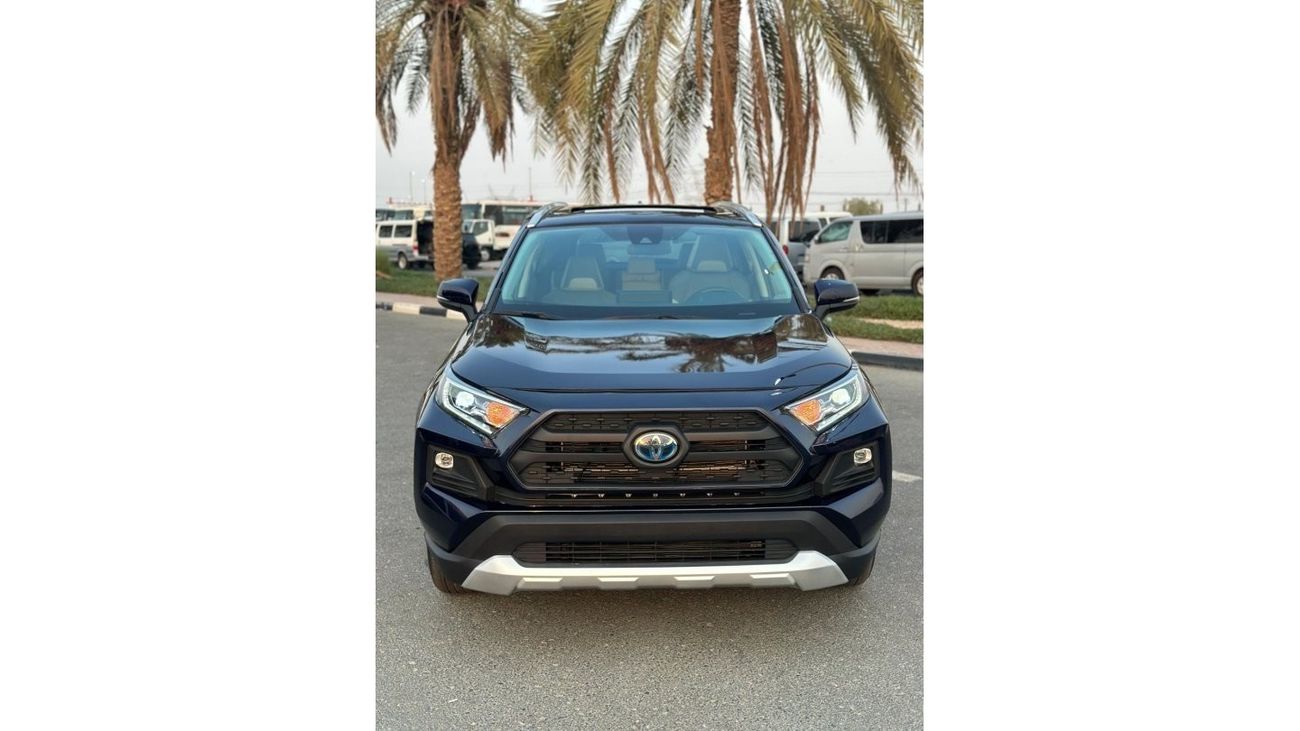 Toyota RAV4 TOYOTA RAV4 XLE HYBRID 2021