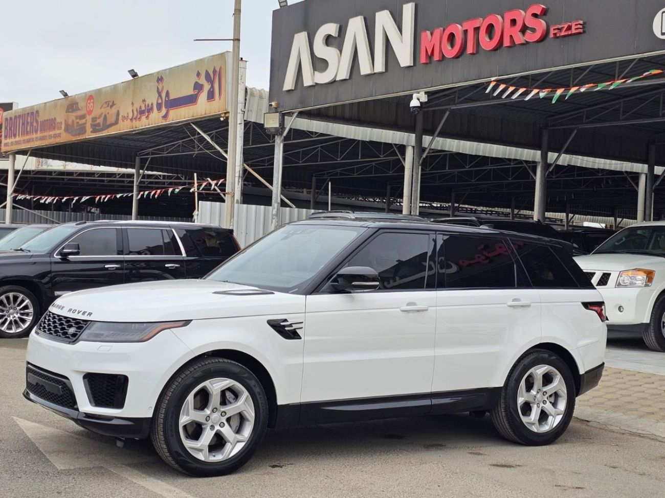 لاند روفر رينج روفر سبورت HSE 3.0L (340 HP)