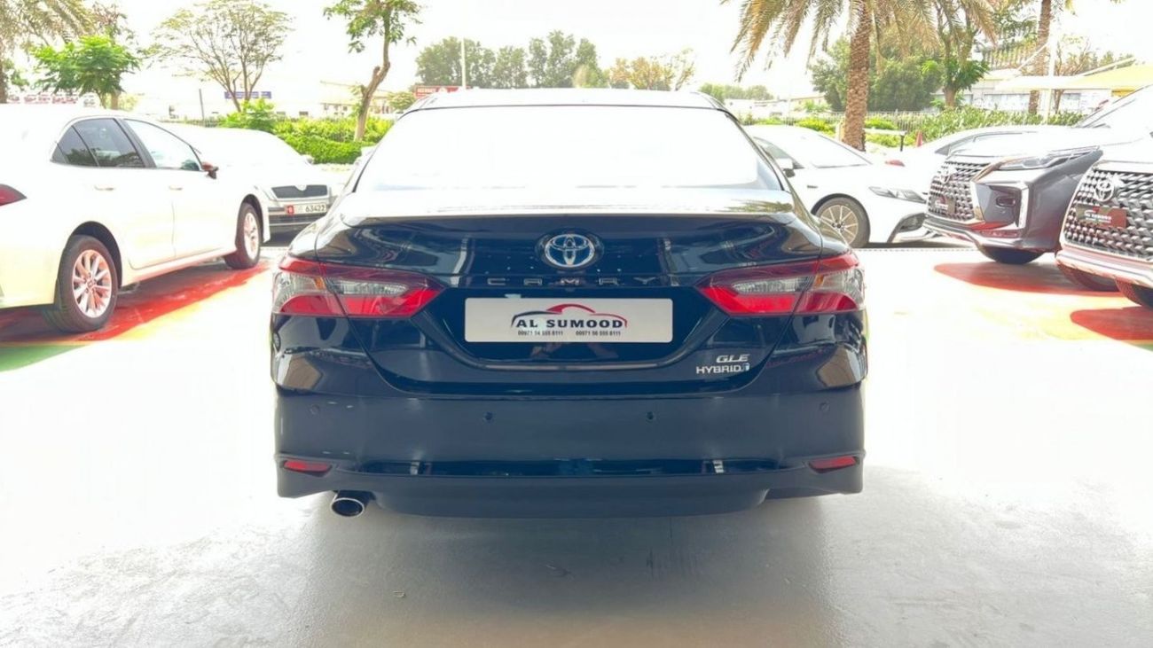 Toyota Camry GLE Hybrid 2.5L