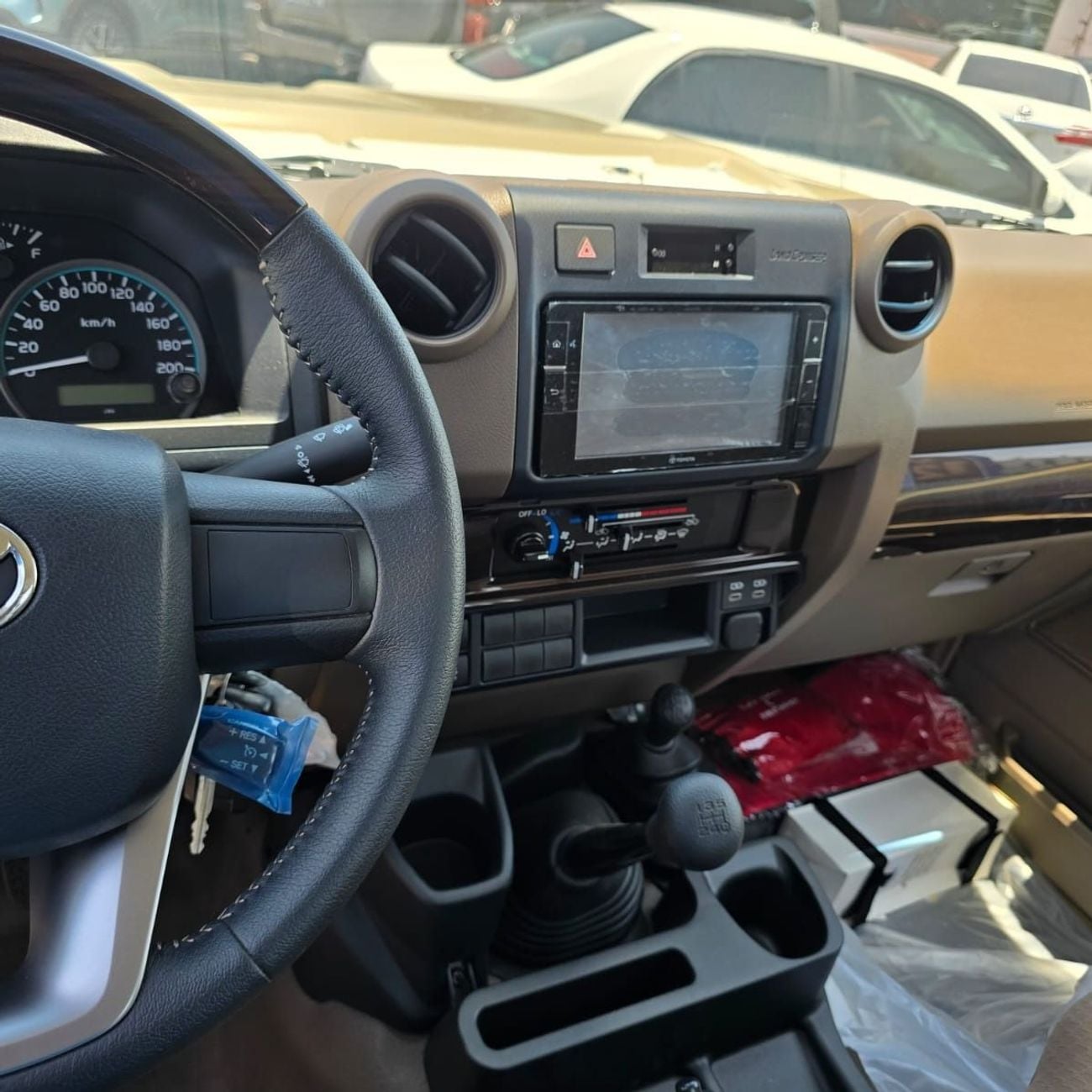 تويوتا لاند كروزر بيك آب 2.8 DIESEL MANUAL TRANSMISSION SINGLE CABIN