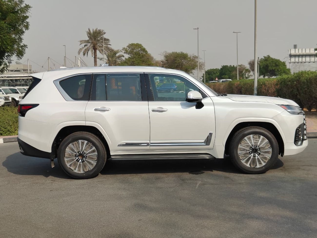 Lexus LX 500 Lexus LX 500 Urban V6 7-Seater- Top Option