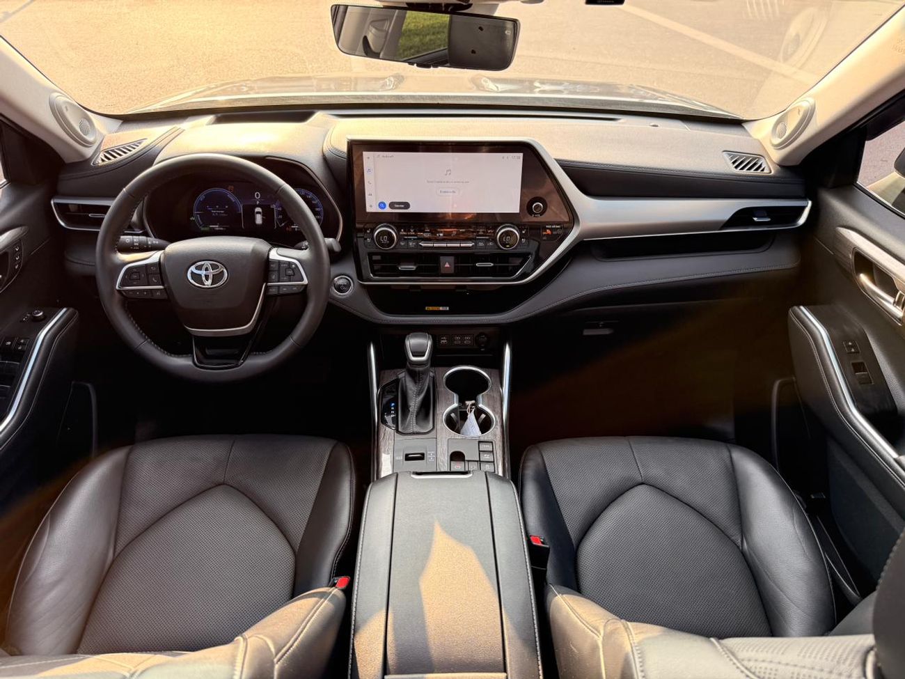 Toyota Highlander Hybrid platinum 2.5L 360 camera | panoramic | leather seats Full option