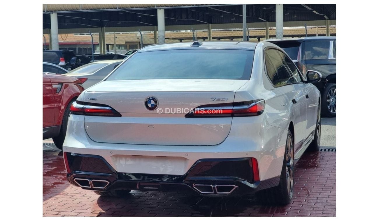 BMW 760Li i xDrive 5 Years W&S  M Sport 2023 GCC