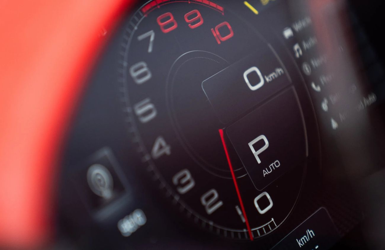 Ferrari Roma 3.9L V8 Twin-Turbocharged Engine