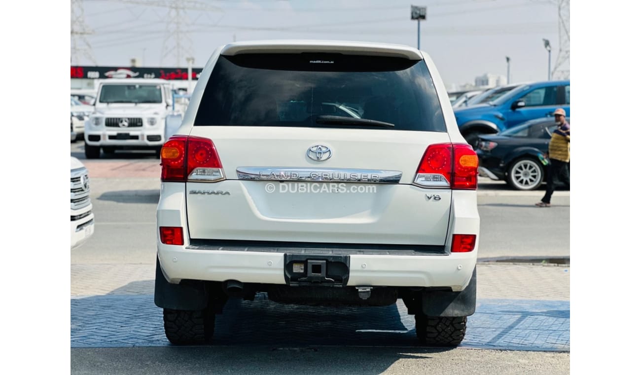 تويوتا لاند كروزر Sahara top of the range