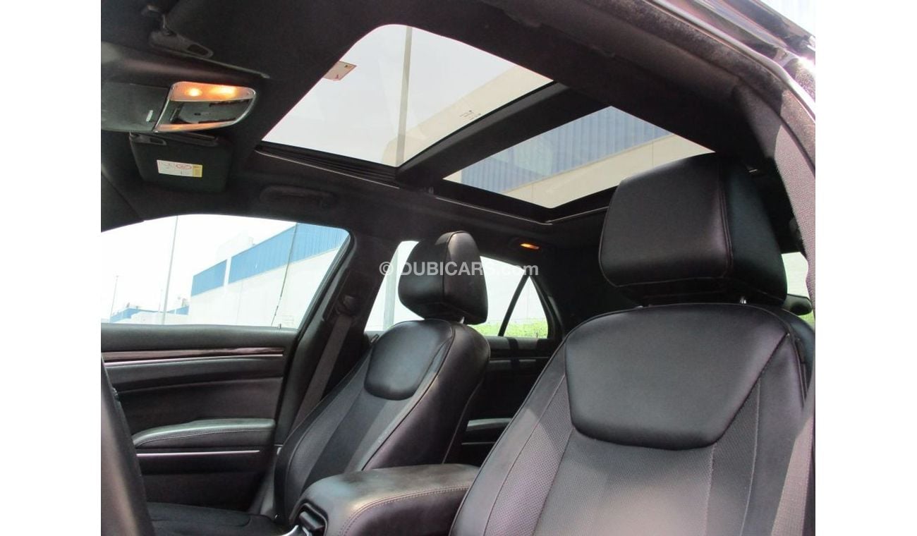 Chrysler 300C Chrysler 300C model 2014 gulf space , full options V8 HEMI
