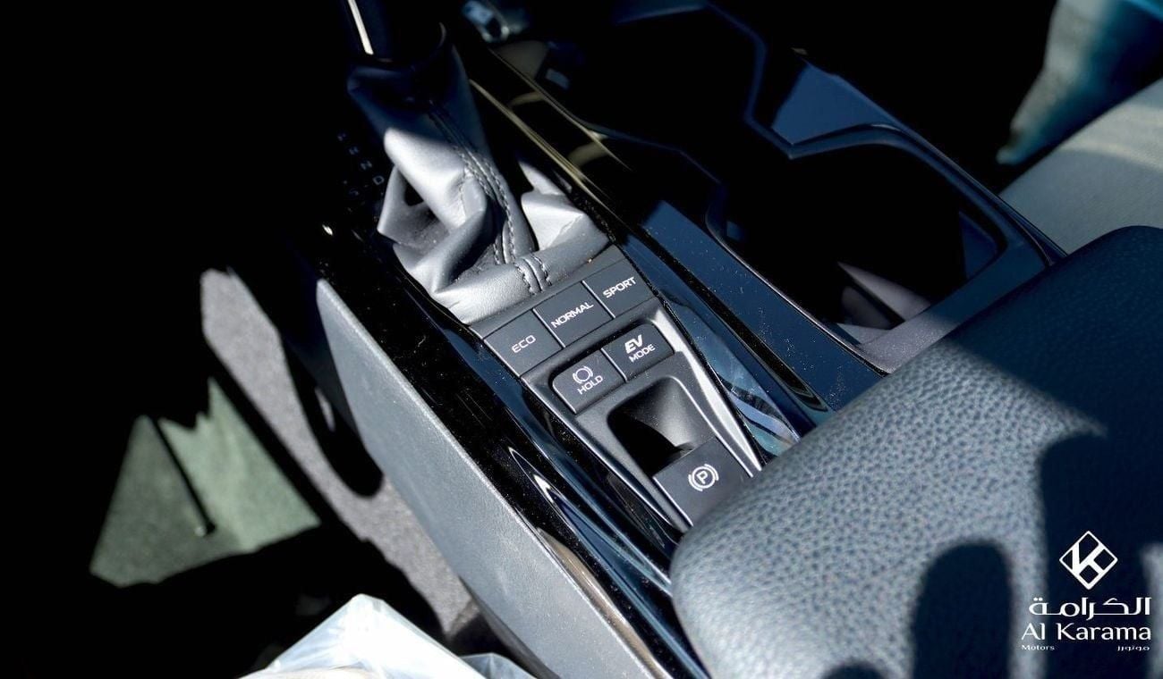 Toyota Camry Toyota Camry LE | 2.5L Hybrid | Panoramic Roof | Power Seat | Rear Camera