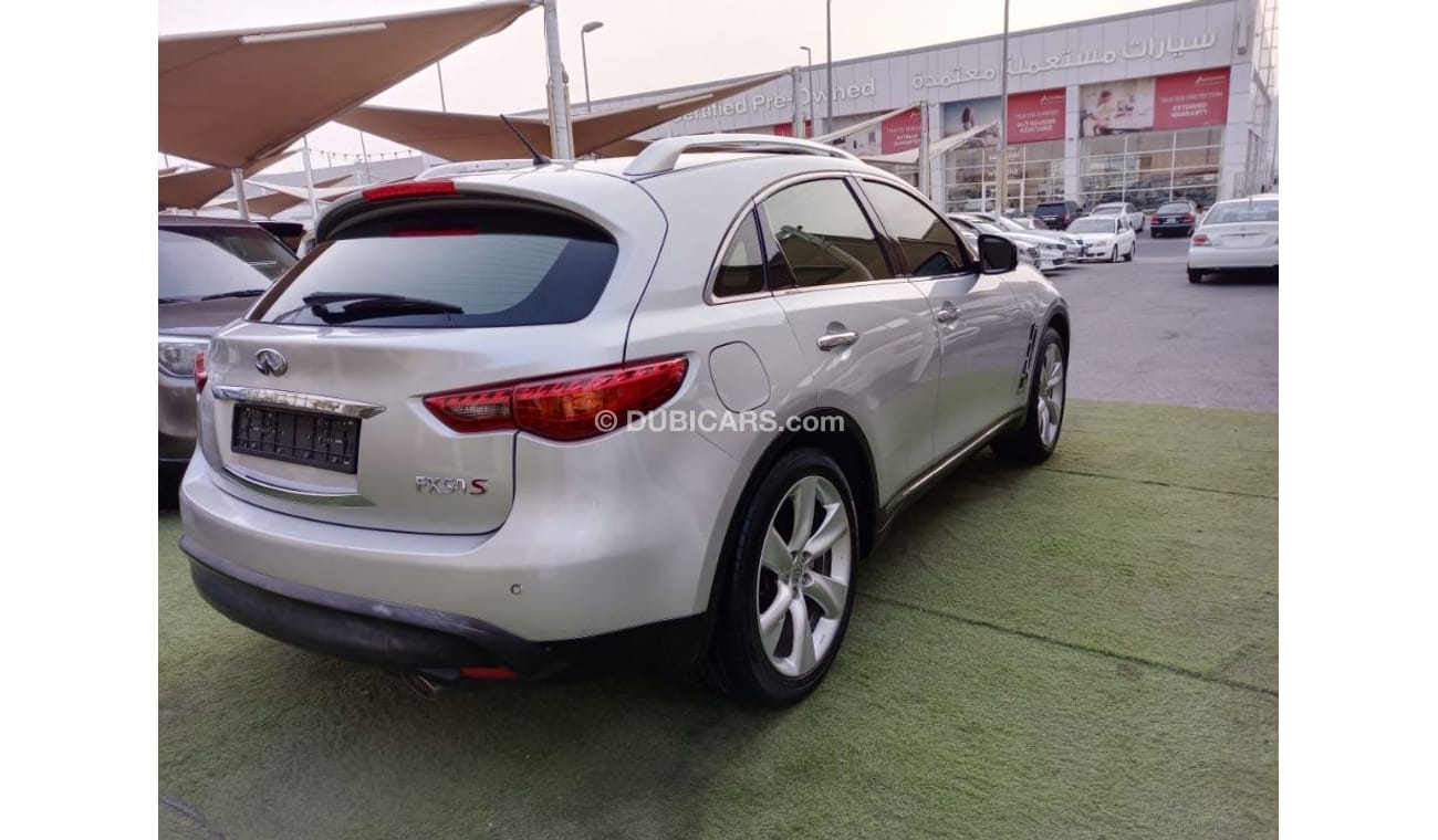 إنفينيتي FX50 موديل 2009 خليجى صبغ وكالة رقم واحد فتحة جلد مثبت حساسات رنجات مثبت كاميرا لاتحتاج الى أى مصاريف