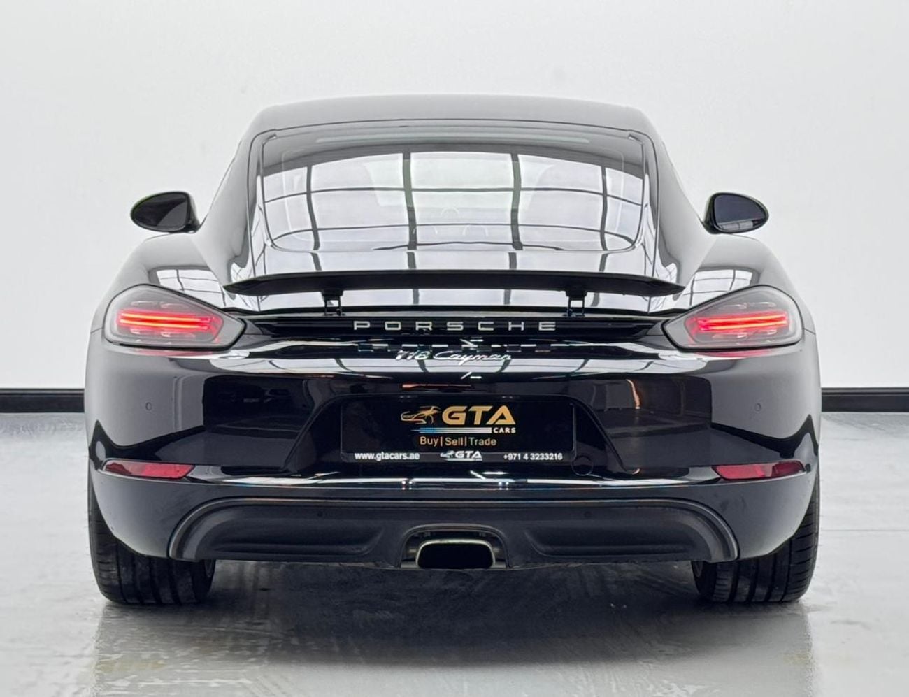 بورش كايمان 718 Std 2.0L A/T 2017 Porsche 718 Cayman, Full Service History, Excellent Condition, GCC