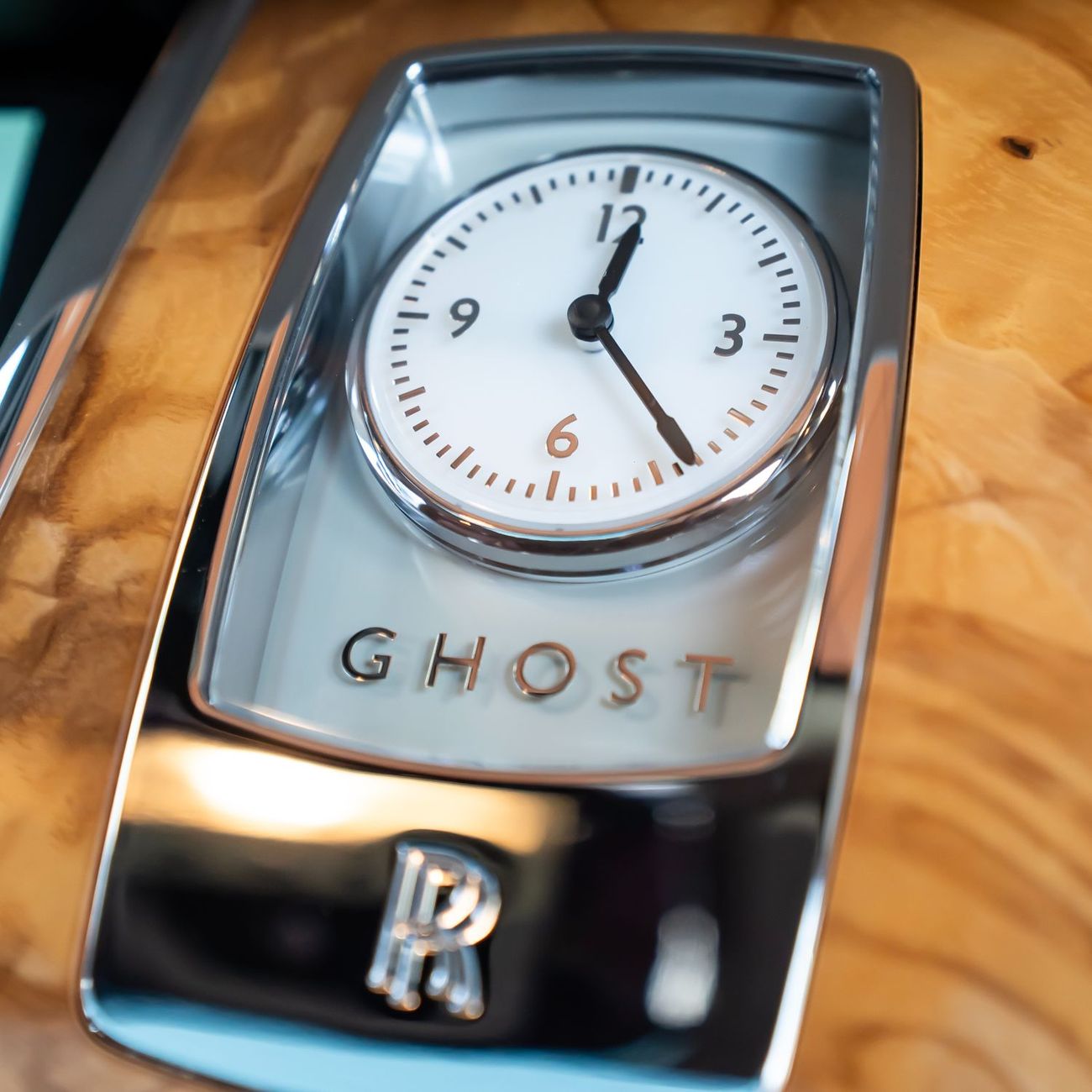 رولز رويس جوست 2015 ROLLS ROYCE GHOST GCC DONE ONLY 48,000KM