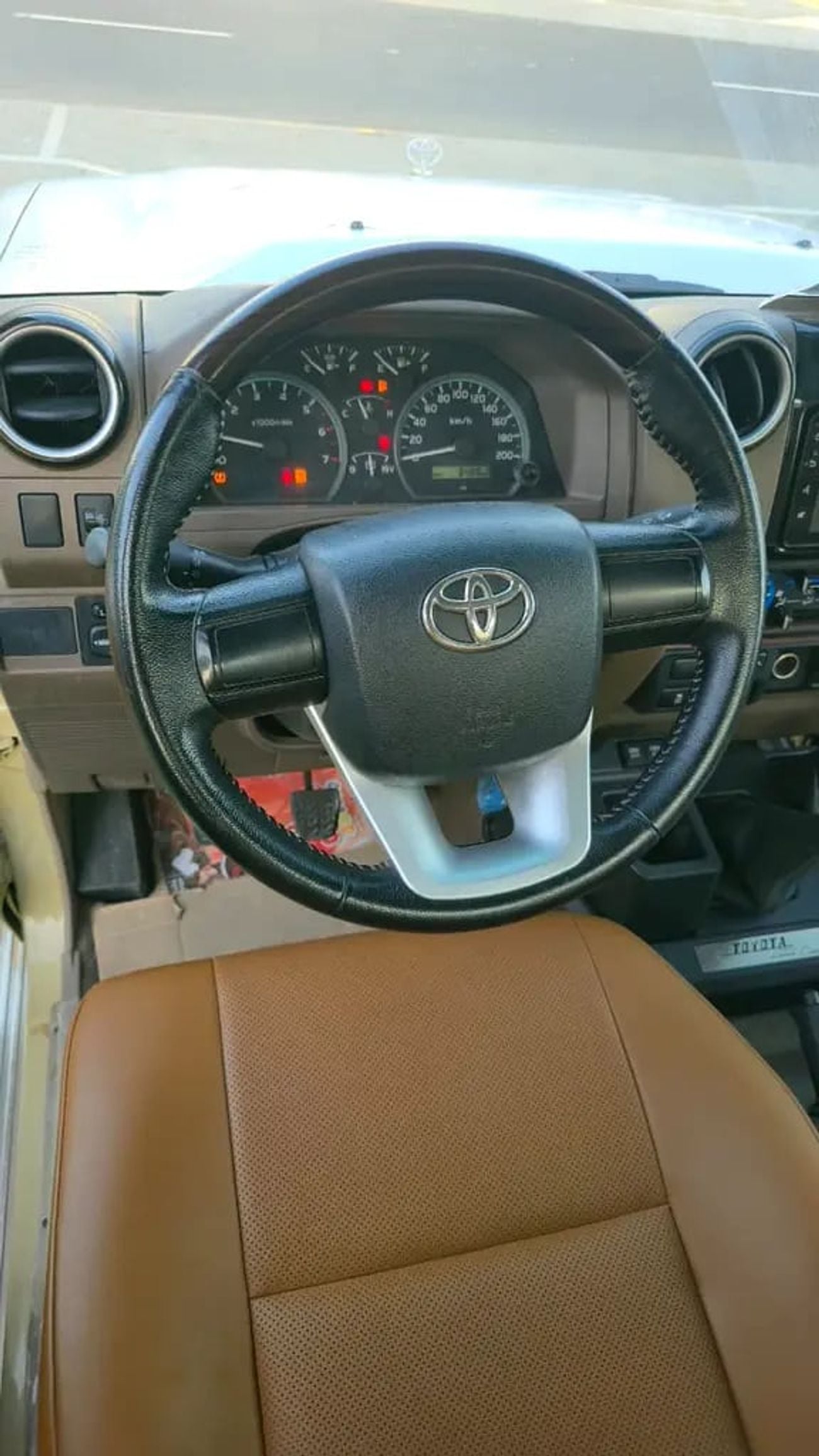 Toyota Land Cruiser 70 LC79 LX - GCC Specs - Brand
