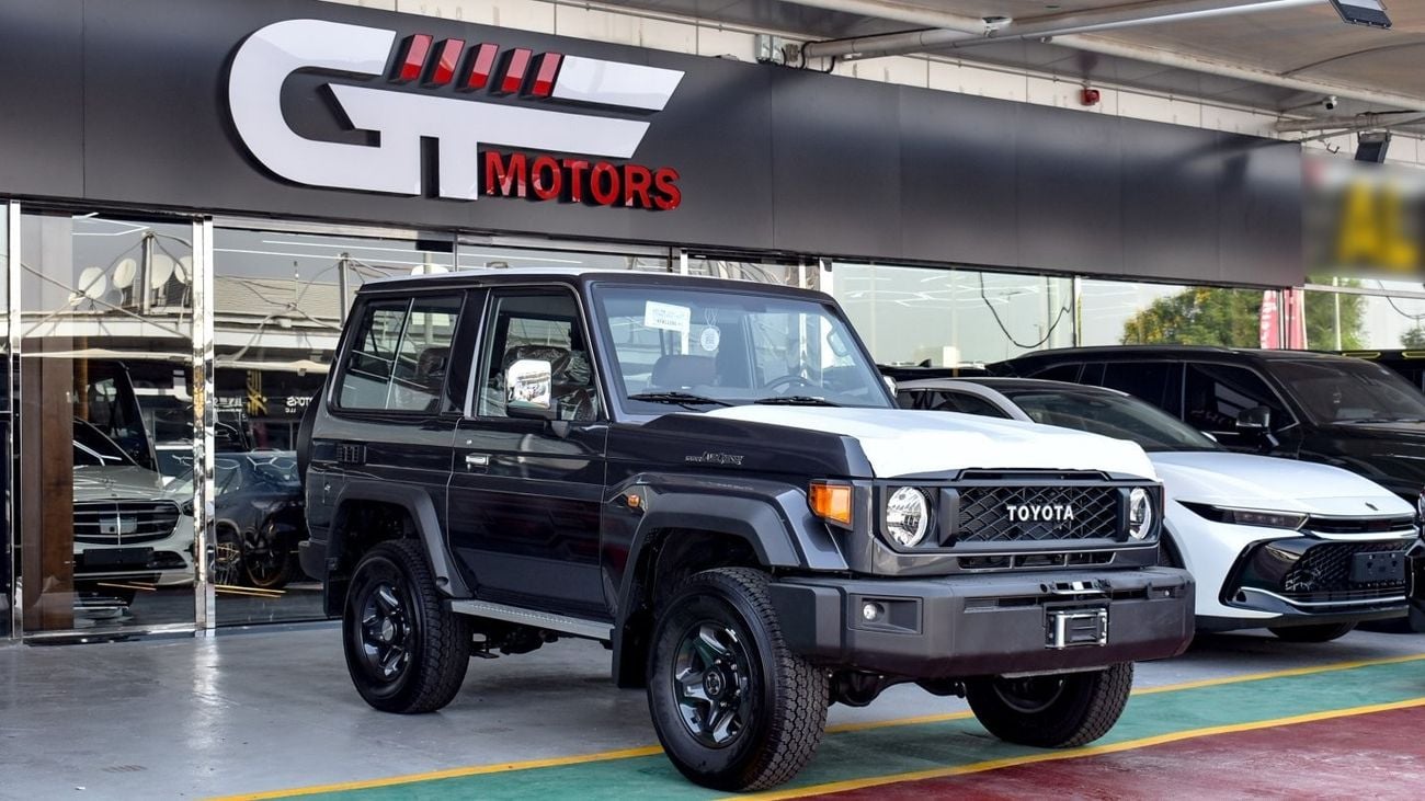 Toyota Land Cruiser 70 LC 71 3 DOORS 4.0L V6 Petrol Auto transmission