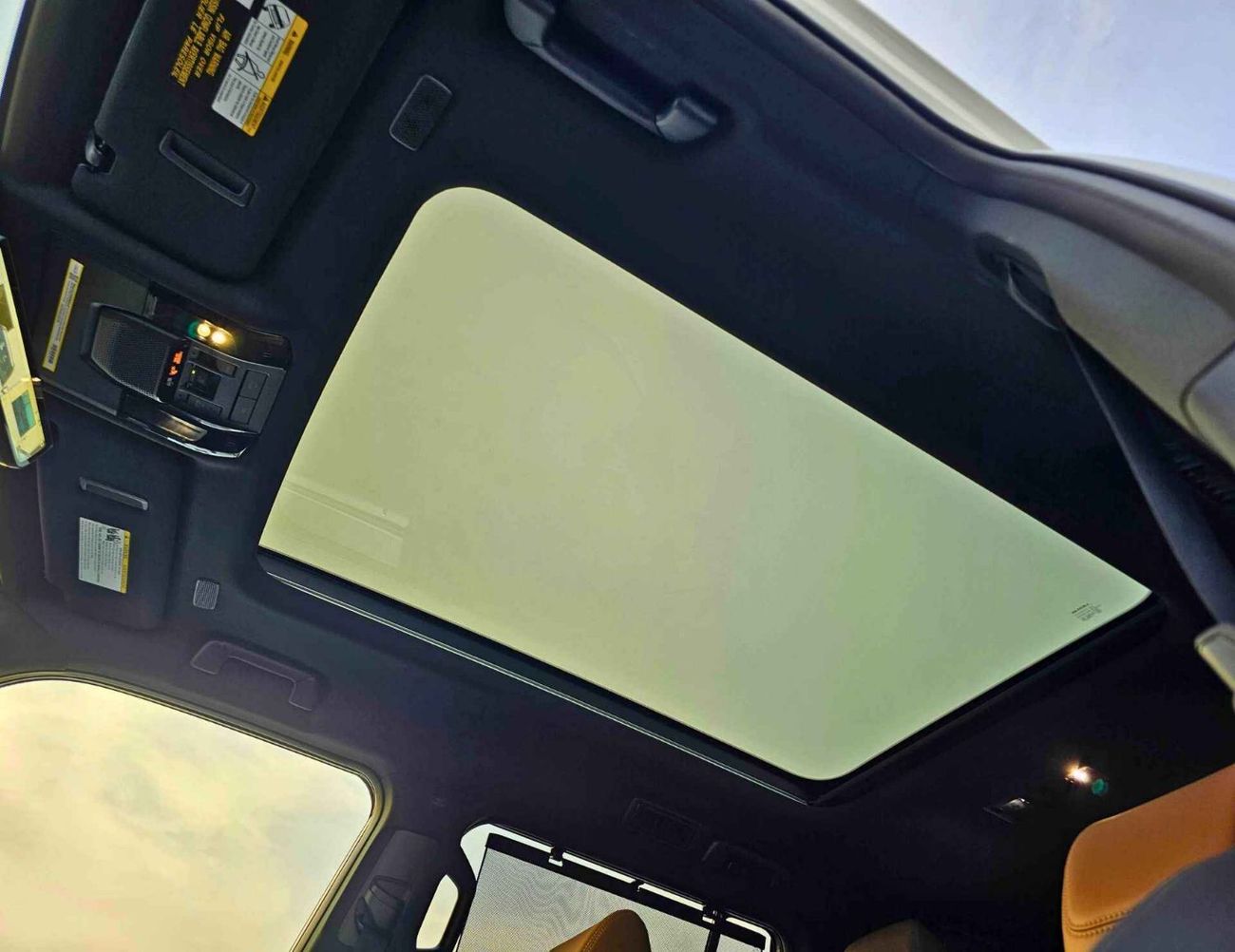 Lexus GX550 LUXURY/3.5L V6 4WD PETROL/FULL OPTION/ 14" TOUCHSCREEN DISPLAY, PANORAMIC ROOF, FRONT & REAR CAMERAS