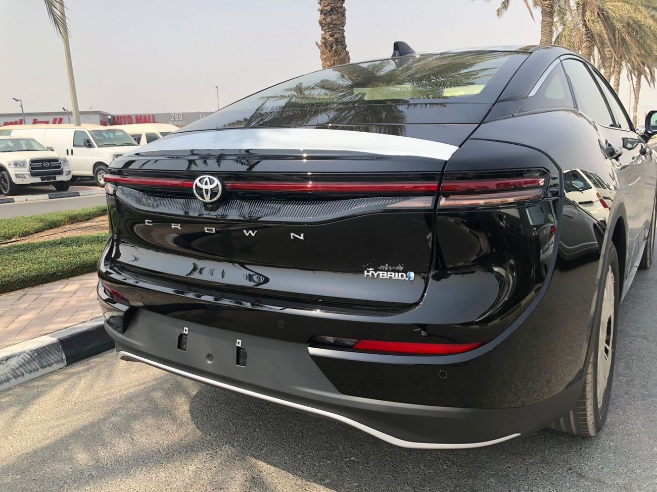 Toyota Crown TOYOTA_CROWN_2.5_HYBRID_FULL_OPTIONS_2023