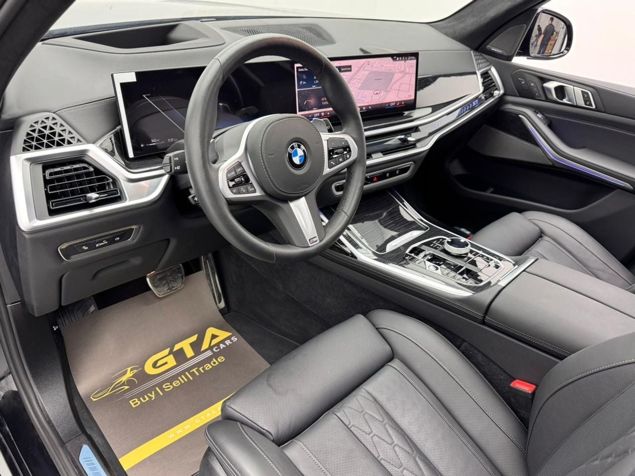 بي أم دبليو X7 2025 BMW X7 xDrive40i M-Sport Pro, 2030 BMW Warranty + Service Pack, Low Km, Fully Loaded, GCC