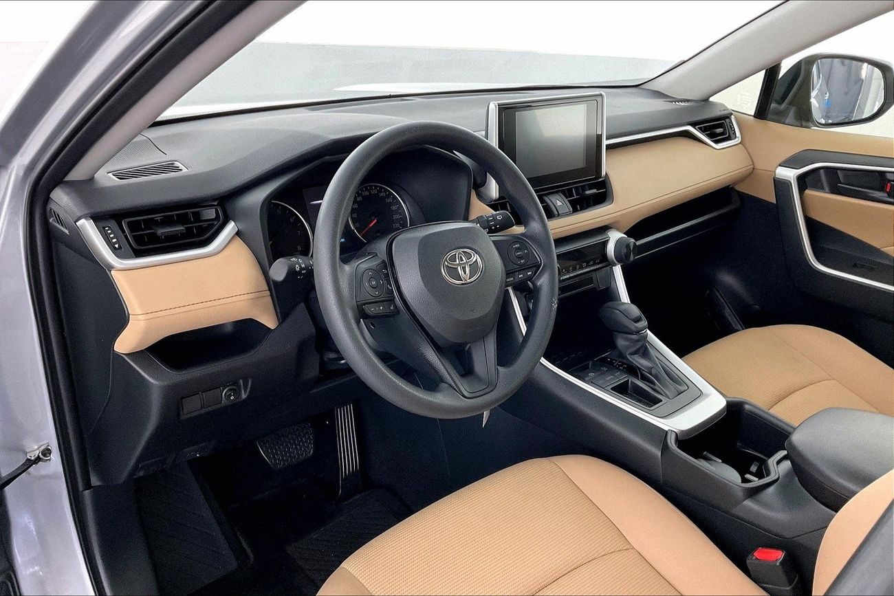 تويوتا راف ٤ EX | عرض العيد الحصري | خالية من أضرار الفيضانات