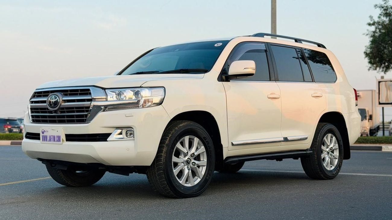 Toyota Land Cruiser SAHARA | PUSH START | SUNROOF | 360 VIEW CAMERA | V8 DIESEL ENGINE | AT | ELECTRIC HEATED & MEMORY S