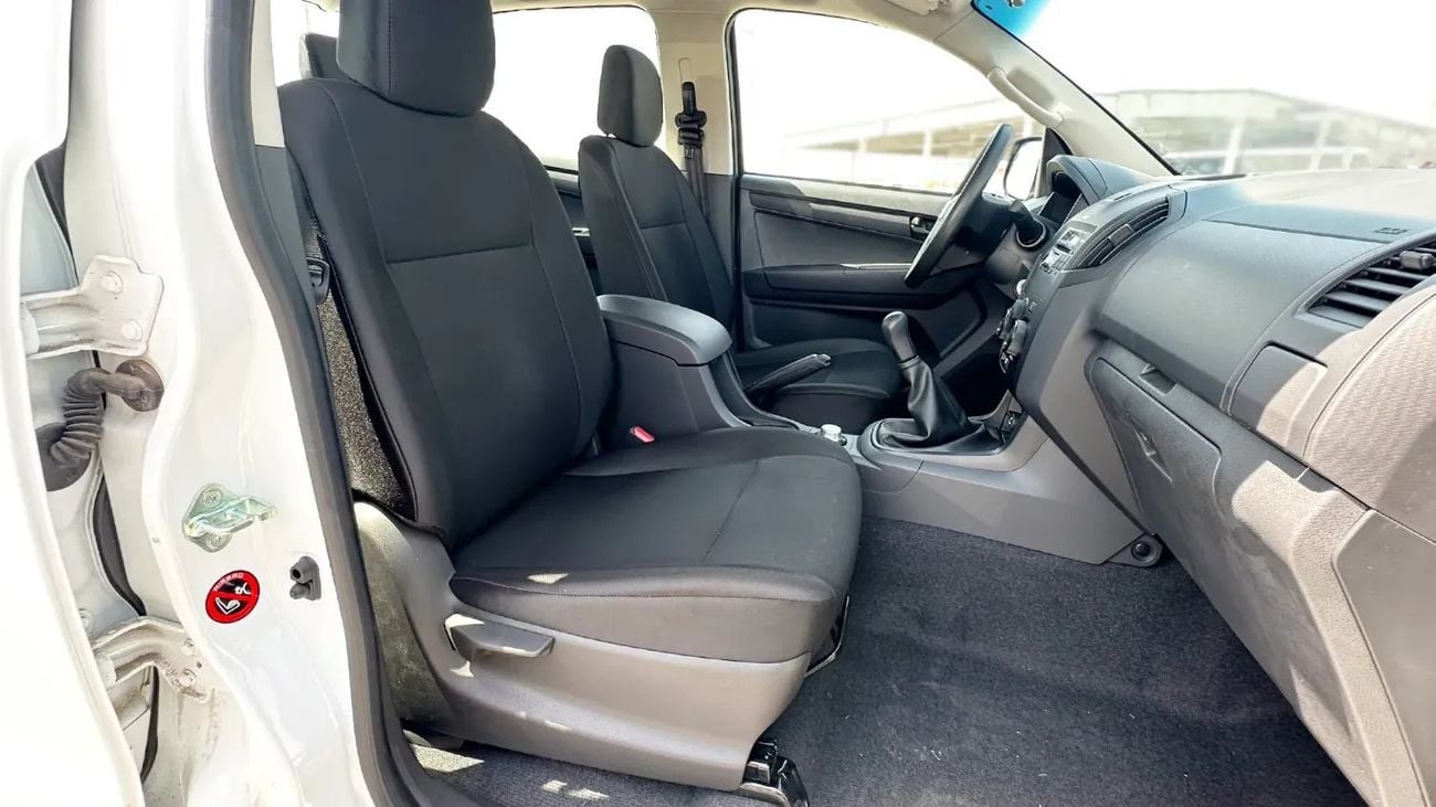 إيسوزو D ماكس ISUZU/D-MAX/2.5L DSL DC 4X4, PWR, Alloy Wheel, ABS, Remote ,MT