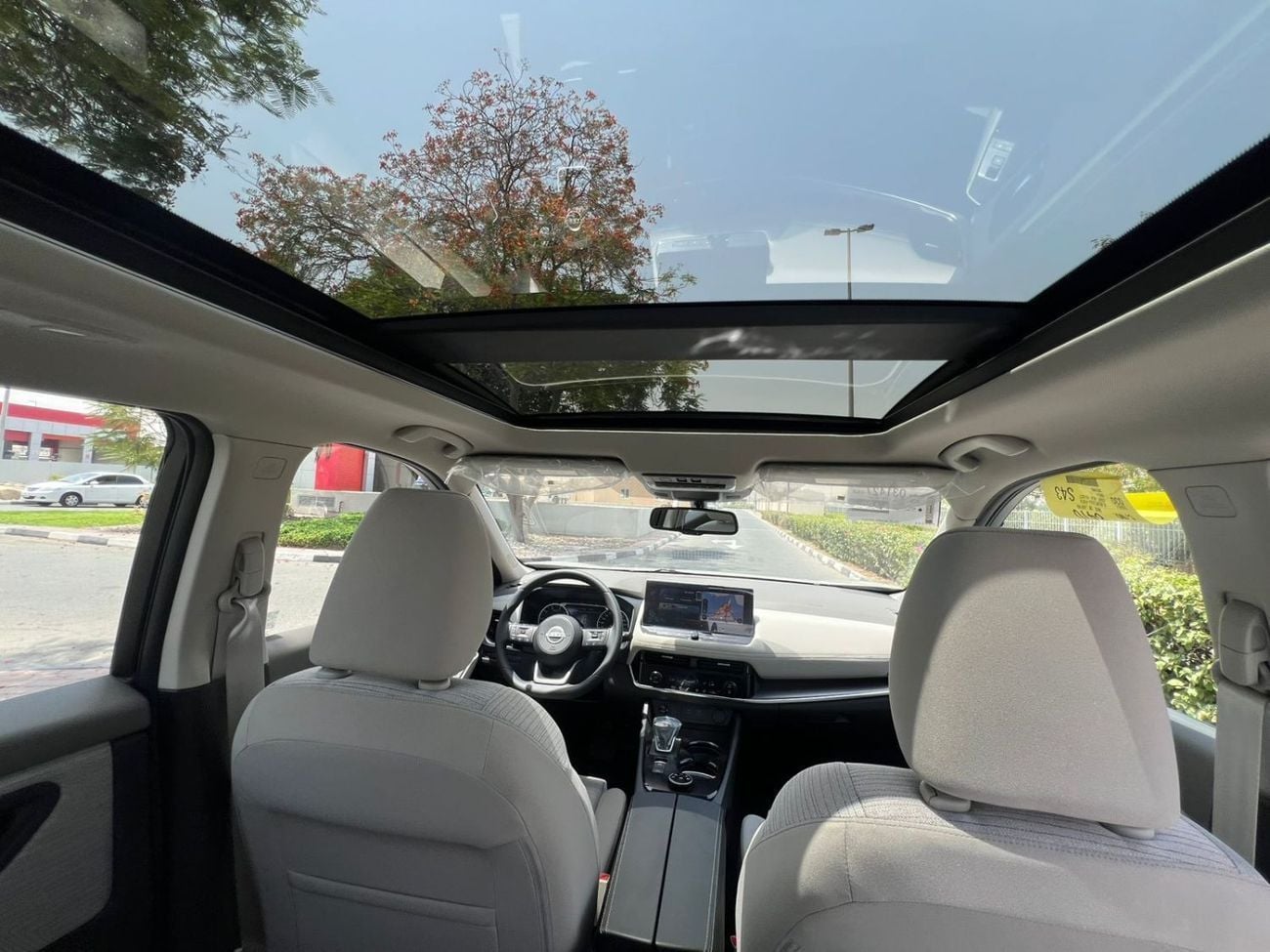 نيسان إكس تريل S 2.5L (169 HP) FWD (7 Seater)