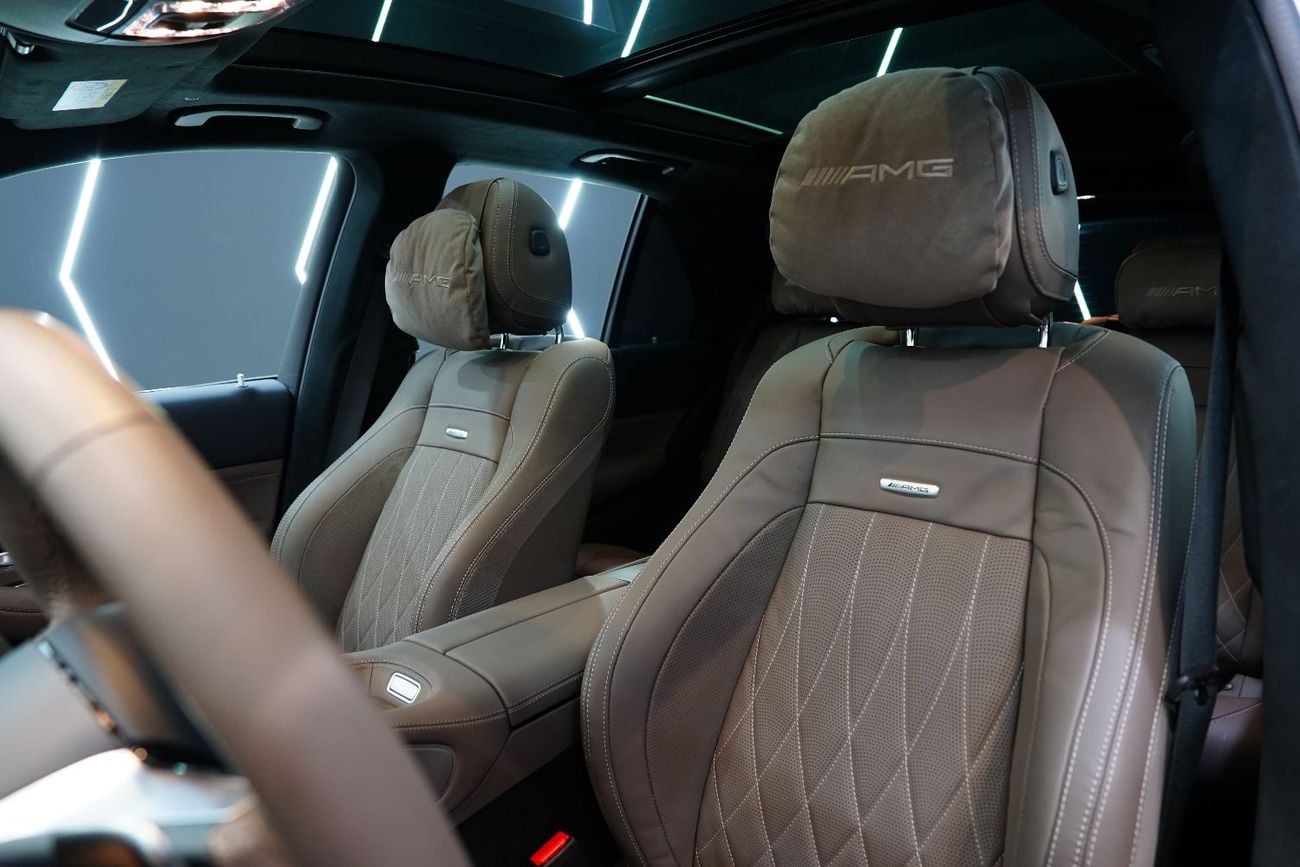 مرسيدس بنز GLE 53 AMG 4Matic+, Manufaktur Interior Package, Panoramic Roof, Gargash Warr + Serv!!