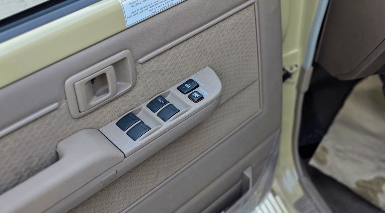 Toyota Land Cruiser Pick Up LC 79 D/C LX E A/T