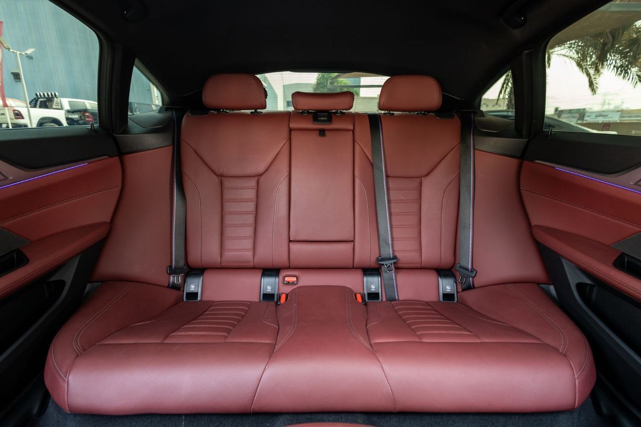 بي أم دبليو 420i M-Sport