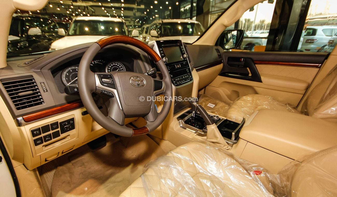 Toyota Land Cruiser GXR White Edition