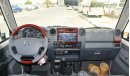 Toyota Land Cruiser 4.0L Hard Top con Acabado de Madera, Rines, Vidrios Eléctricos Gasolina V6 T/M 2021