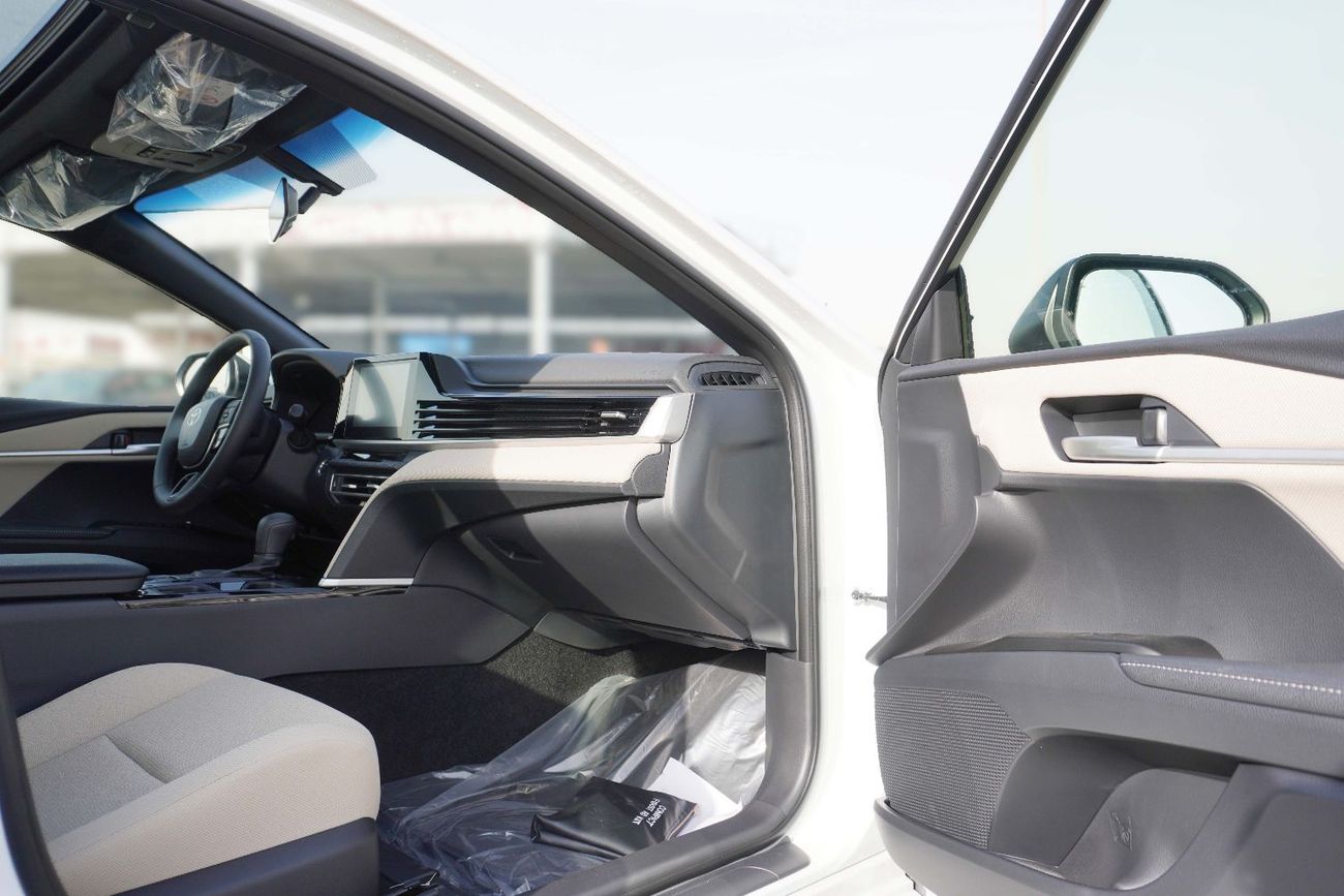 تويوتا كامري 2025 MODEL TOYOTA-CAMRY 2.5L HEV (WITH SUNROOF, 17" AL, REAR CAMERA)