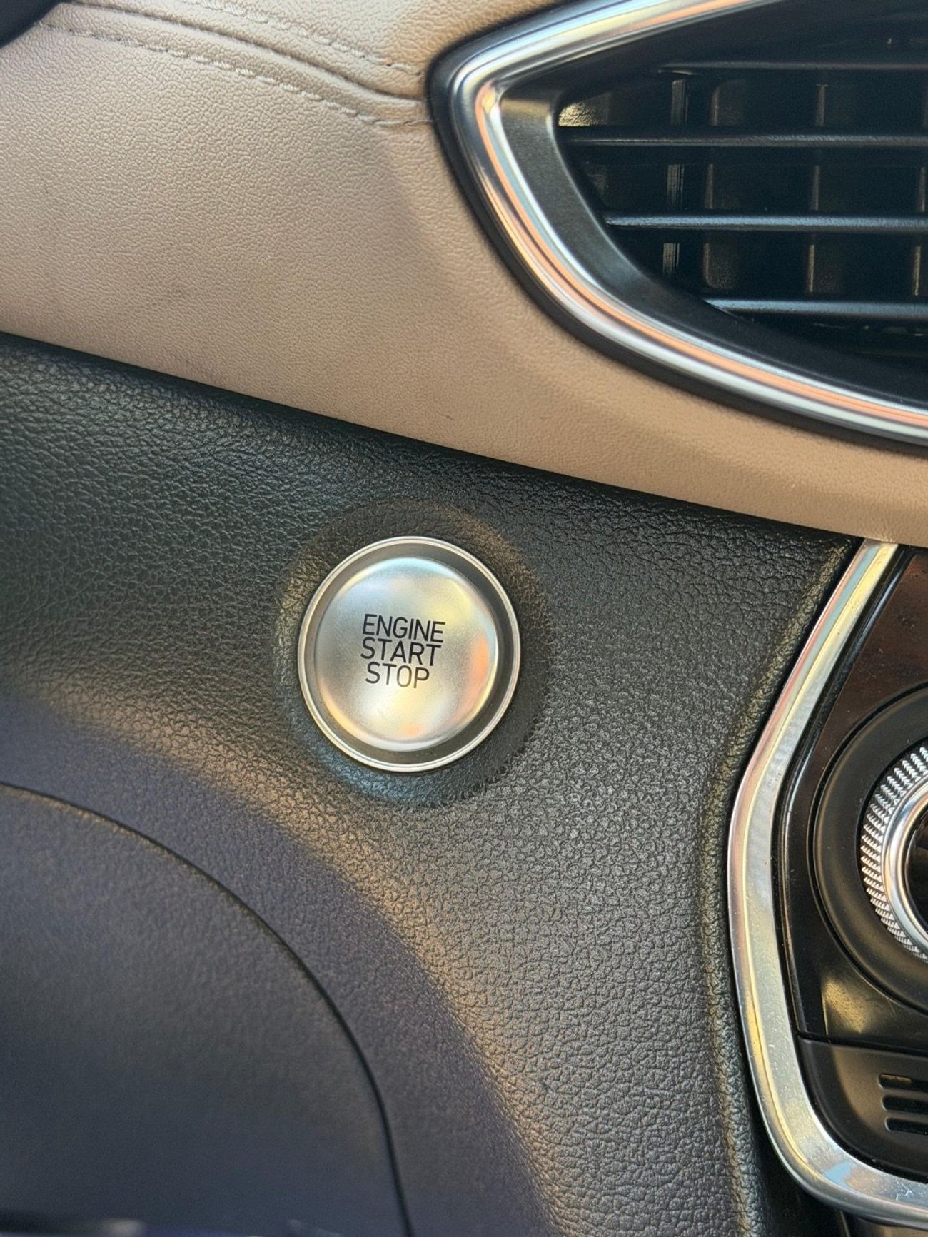 Hyundai Santa Fe 2019 LIMITED SPORT EDITION 360 CAMERAS 2.4 AWD CANADA SPEC