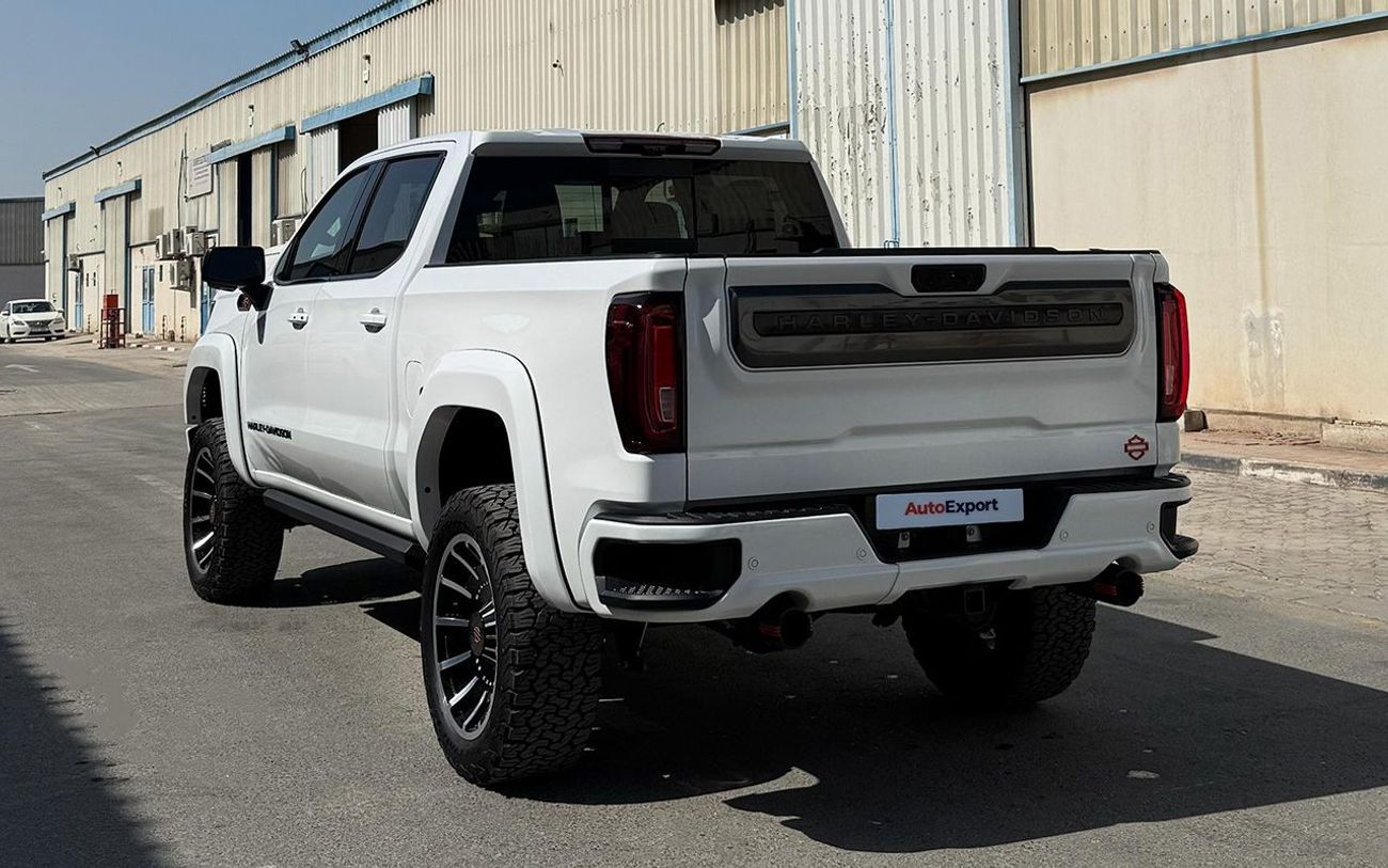 جي أم سي سييرا 6.2 V8 1500 AT4 harley davidson in LEFT HAND DRIVE