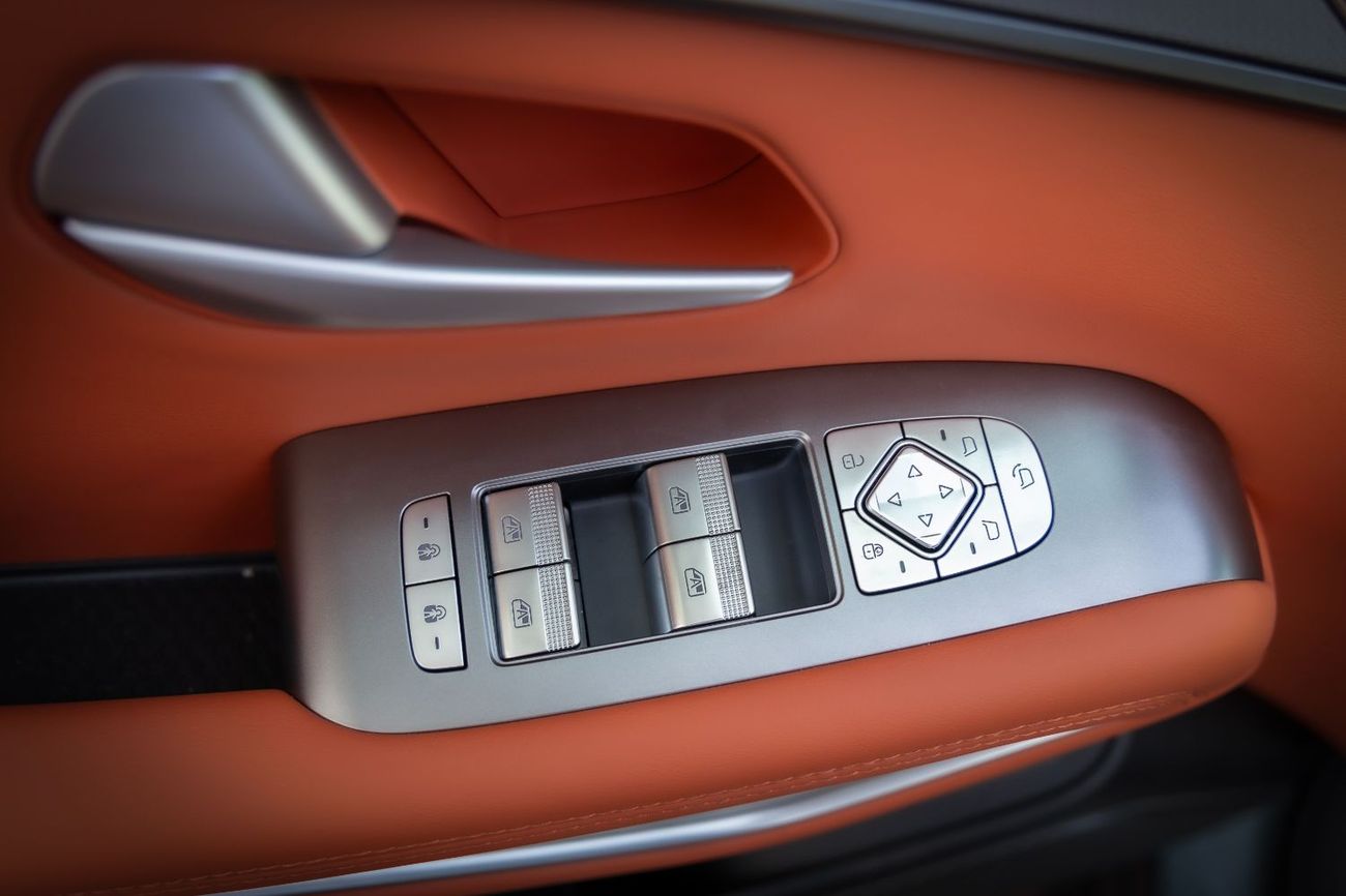 بي واي دي تانغ