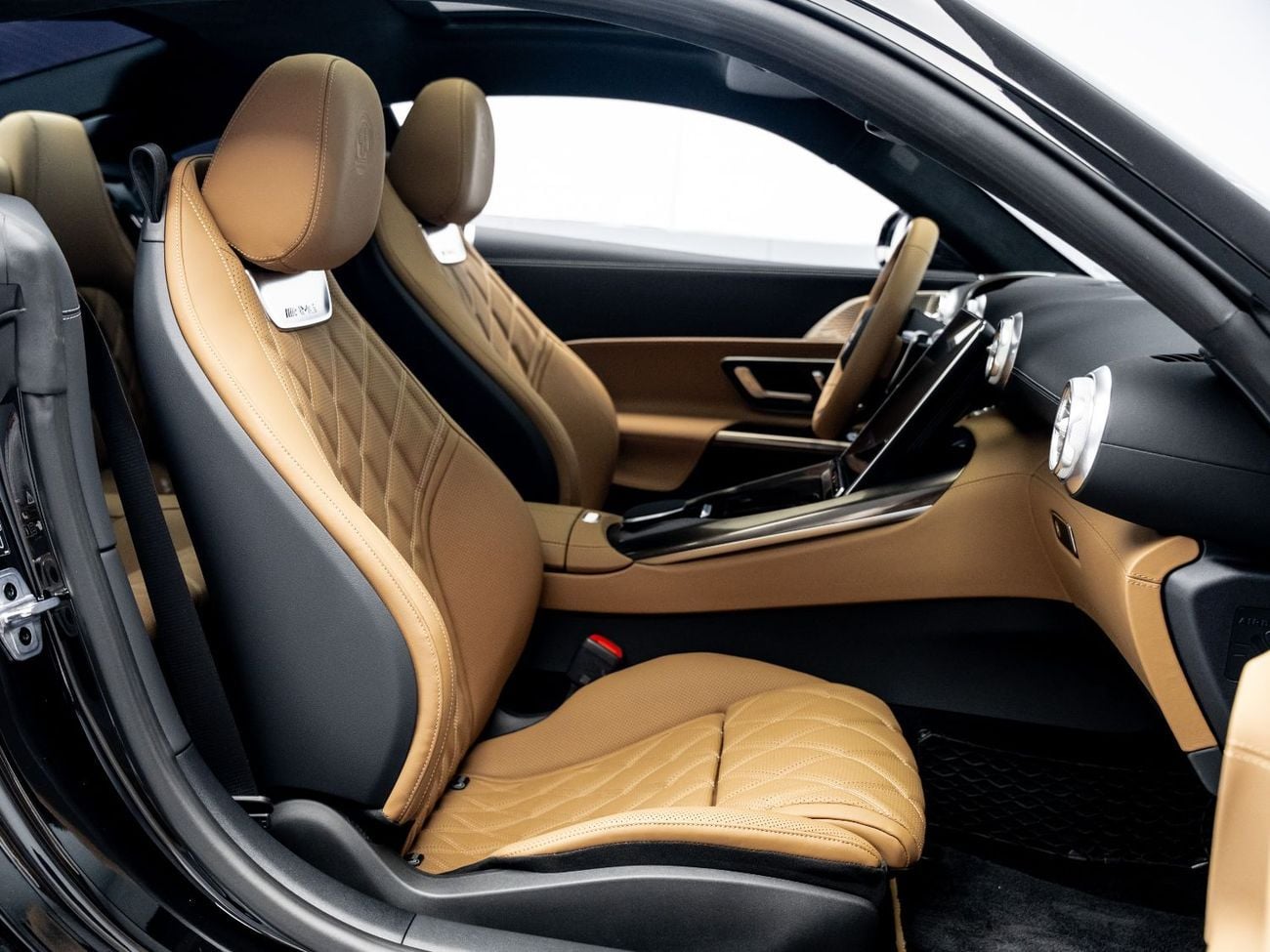 مرسيدس بنز أي أم جي جي تي 63 4 Matic+ (2 Door) 2025 Mercedes GT63 4-Matic, 4.0L V8, AWD, 577bhp, 9 Speed Automatic