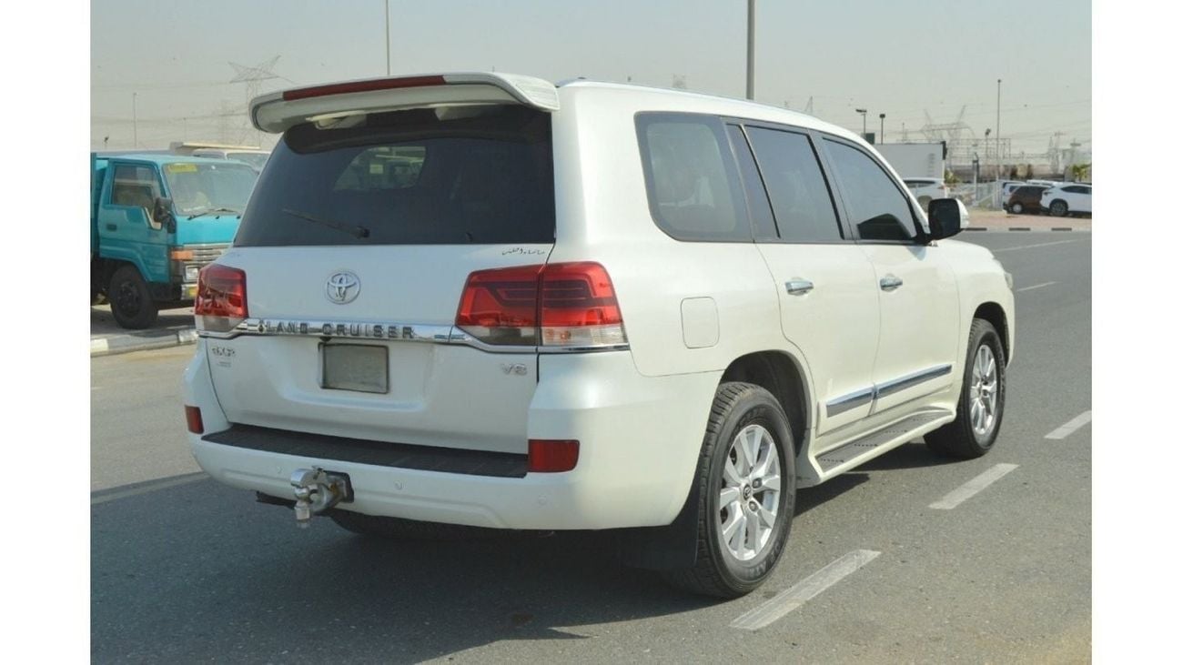 تويوتا لاند كروزر GXR