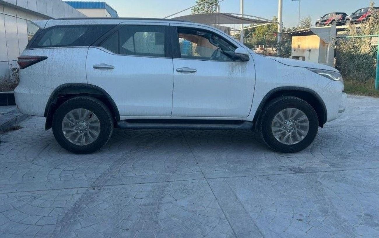 Toyota Fortuner 2.8L DIESEL A/T PADDLE SHIFT + RADAR GCC 2024 MODEL
