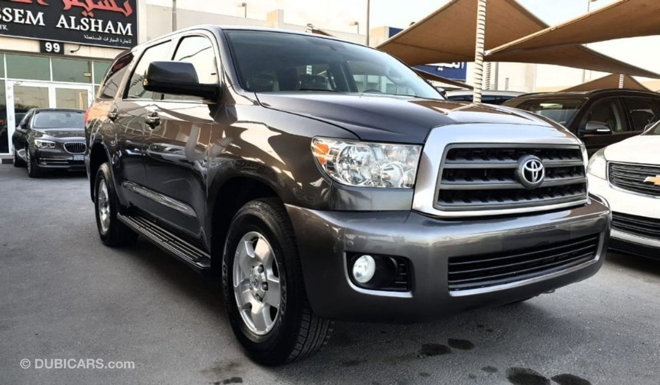 Toyota Sequoia TOYOTA SEQUOIA 2014  V8  GCC