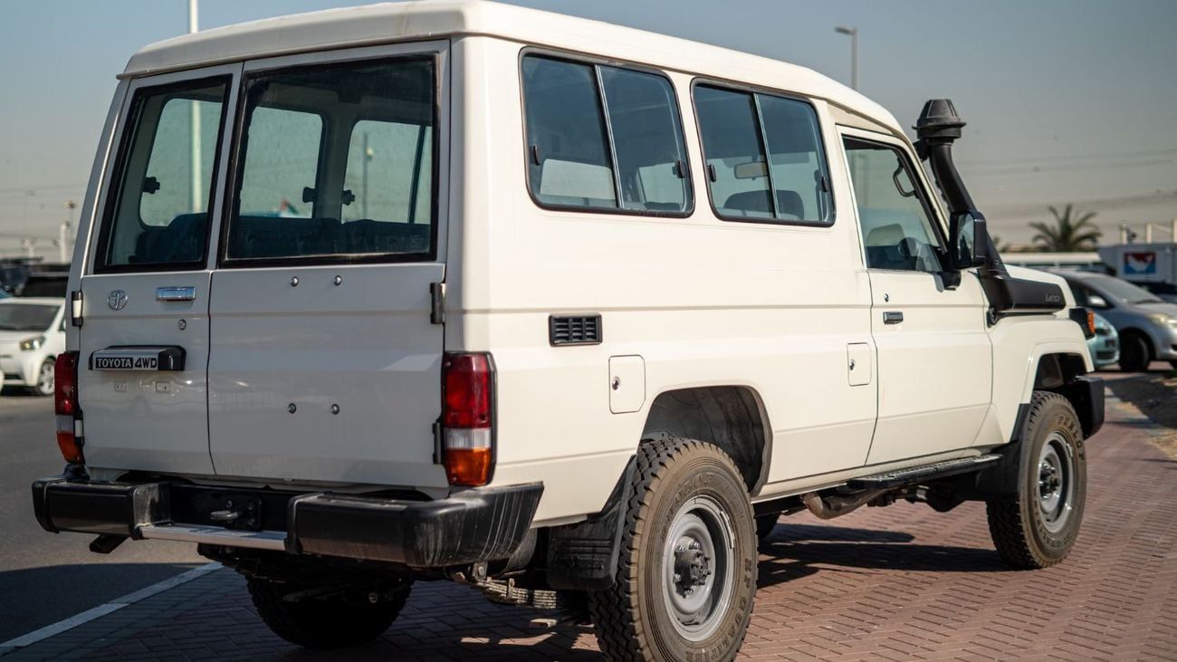 تويوتا لاند كروزر 70 LC 78 HARDTOP 2.8L MT TOYOTA LC 78 4.2 V6 DSL 3 DOOR HTOP 2025 MODEL