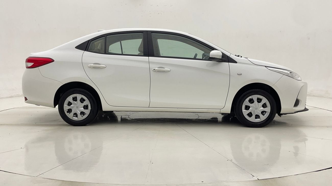 تويوتا يارس SE 1.5 | بدون دفعة مقدمة | اختبار القيادة في المنزل