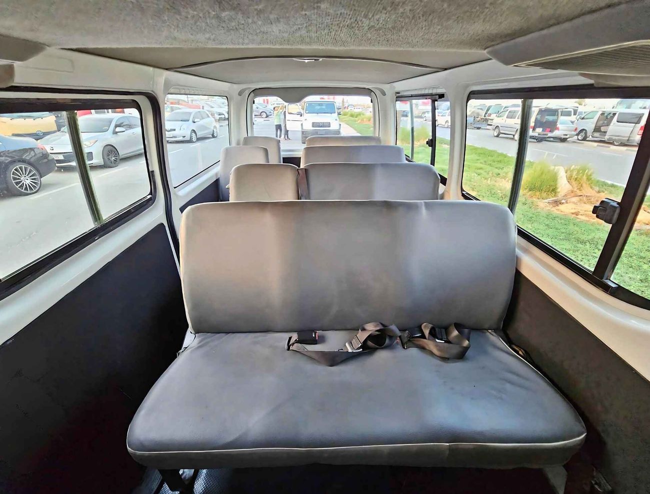 تويوتا هاياس PASSENGER/ 2015 SHAPE/ PATROL/ 15 SEATER/ MANUAL/ LOT# 24788