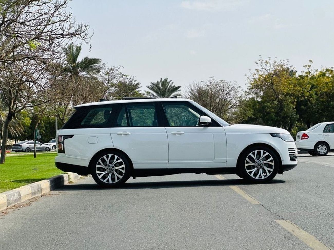 Land Rover Range Rover HSE 3.0L (375 HP)