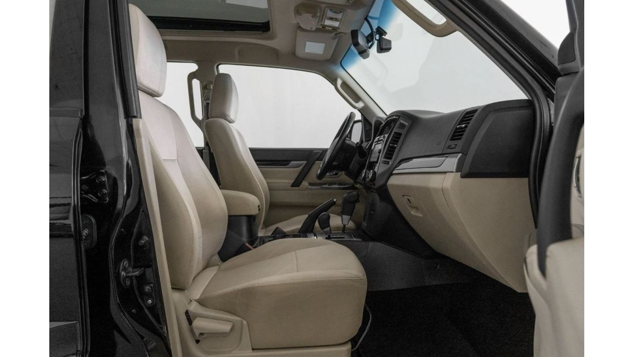 Mitsubishi Pajero 2022 Mitsubishi Pajero 3.0L GLS / 7 Seats / Full-Service History