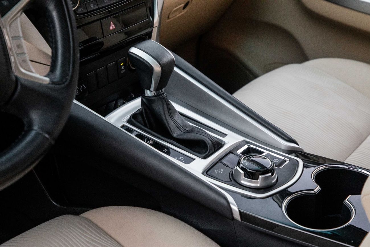 ميتسوبيشي مونتيرو سبورت 1,273 P.M | 0% Downpayment | ONE OWNER | AGENCY HISTORY