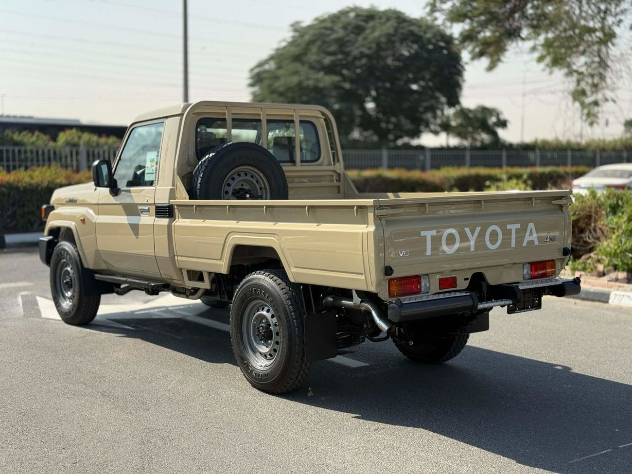 تويوتا لاند كروزر بيك آب GCC SPEC UNDER WARRANTY