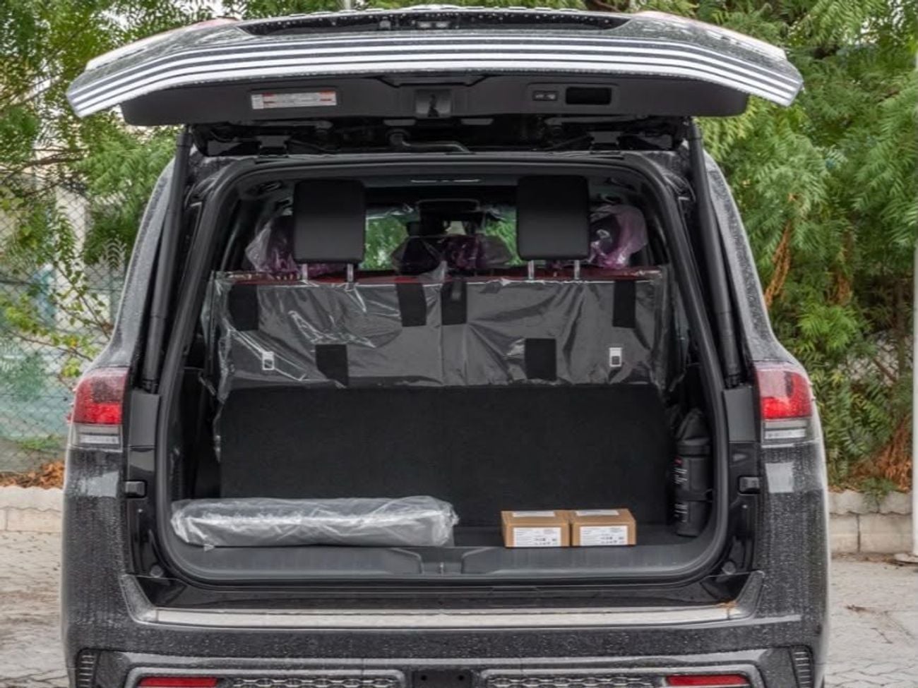 Toyota Land Cruiser VXR TOYOTA LC300 3.5L TT PETROL 2026 MODEL GCC