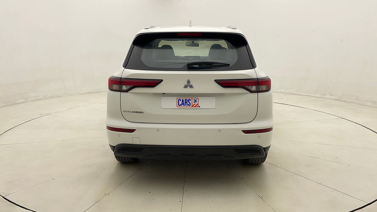 Mitsubishi Outlander ML WITH FABRIC SEAT 2.5 | Zero Down Payment | Home Test Drive
