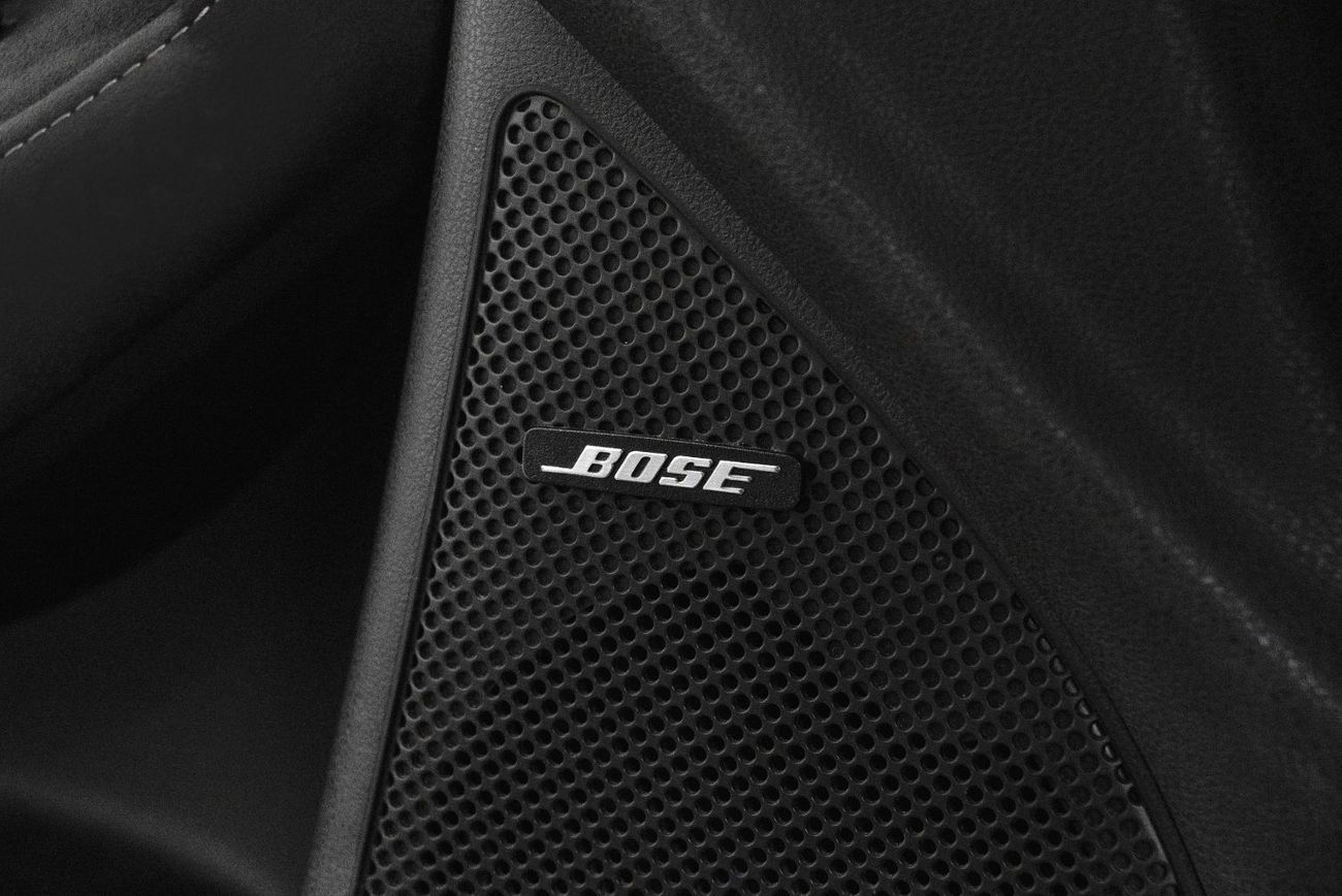 Nissan 370Z Std 3.7L (324 HP) Coupe 3.7L V6 VQ(328 HP) Coupe