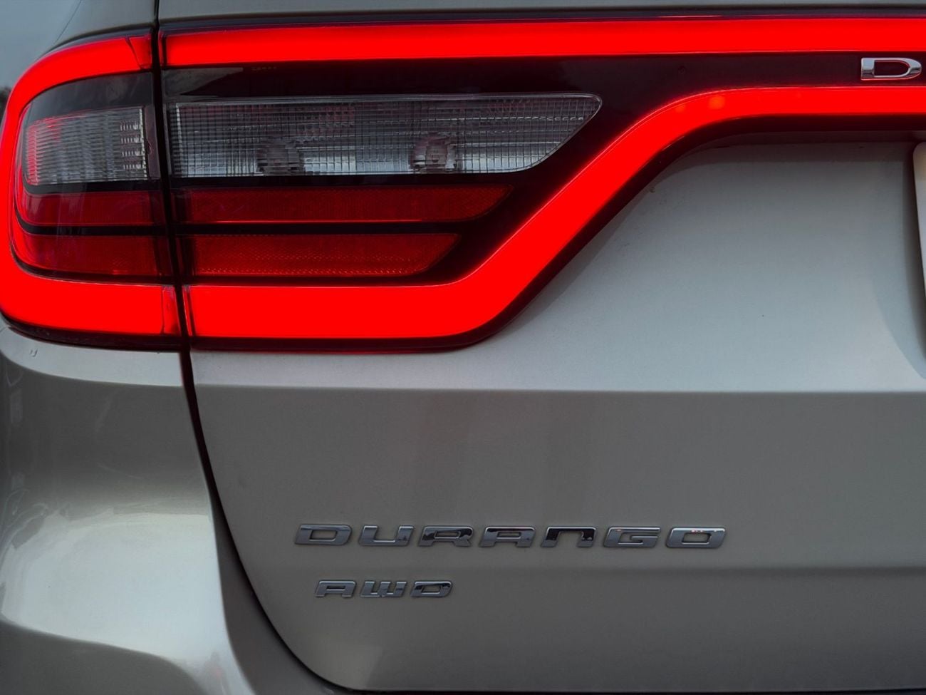 دودج دورانجو DODGE DURANGO HEMI LIMITED | 5.7L V8 | 2015 | GCC SPECS