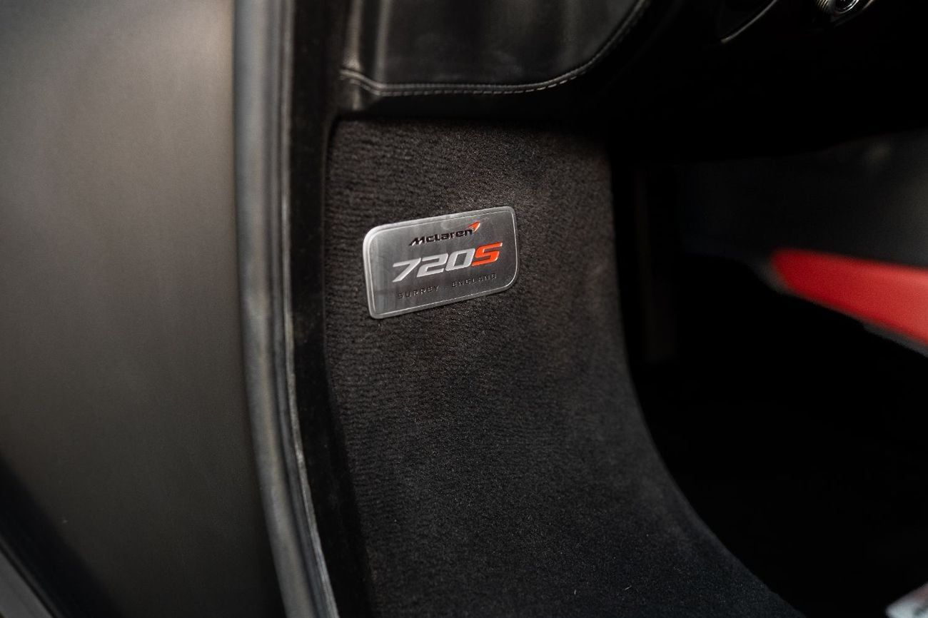 McLaren 720S 2018 MCLAREN 720S | FULL CARBON EXTERIOR | CARBON CERAMIC BRAKING SYSTEM | JAPANESE SPECS